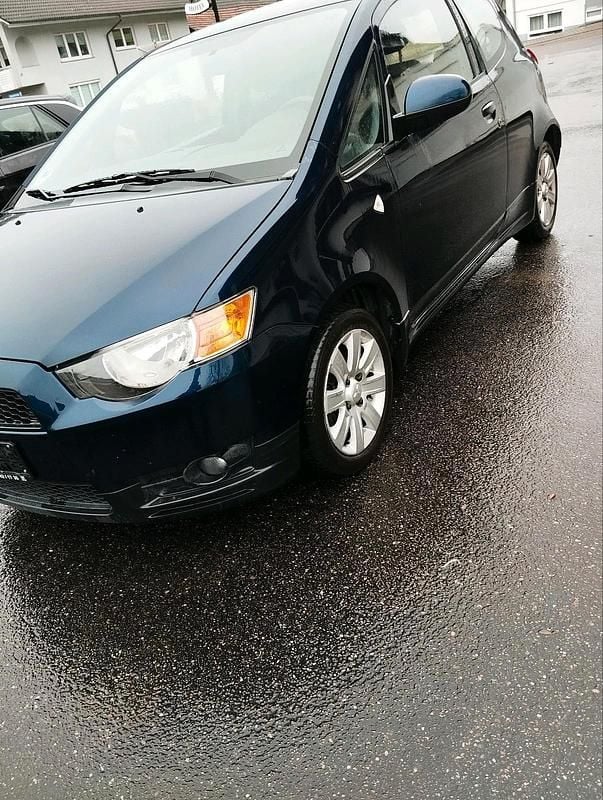 Blau Gebraucht 2012 Mitsubishi Colt Kleinwagen | 3.200 € (Fairer Preis) - Bild 1/4