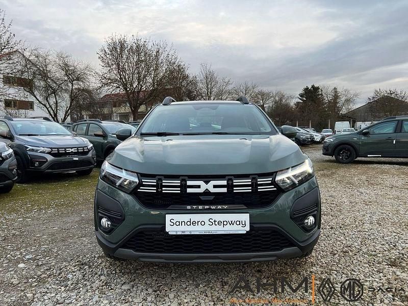 Gebraucht Dacia Sandero Expression 91 PS (66 kW) 2025 Grau Limousine