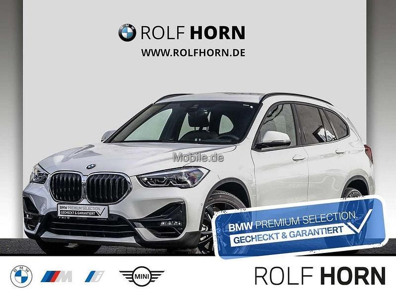 Weiß Gebraucht 2022 BMW X1 Sport Line SUV | 29.290 € (Fairer Preis) - Bild 1/4