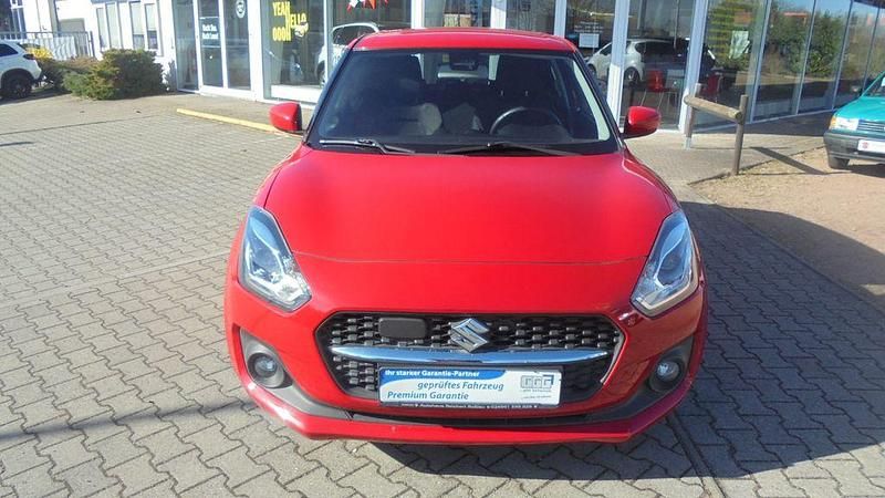 Gebraucht Suzuki Swift Comfort 83 PS (61 kW) 2021 Rot Kleinwagen