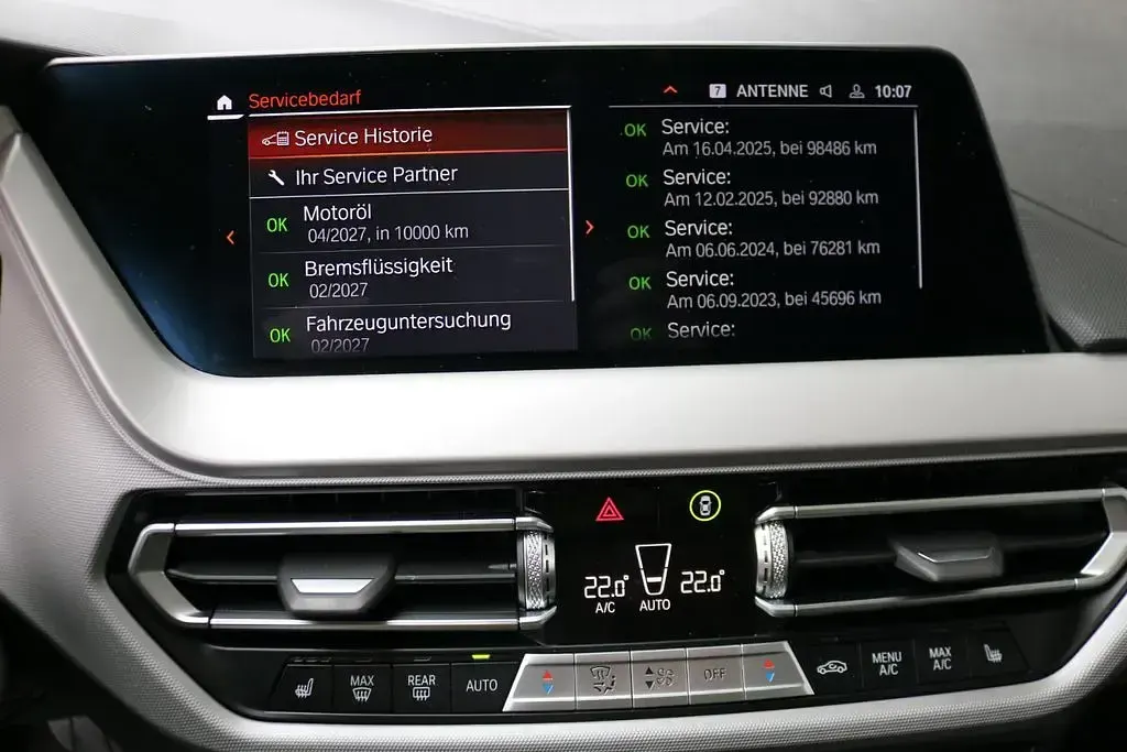 Gebraucht BMW 118 Advantage 150 PS (110 kW) 2022 Schwarz Limousine