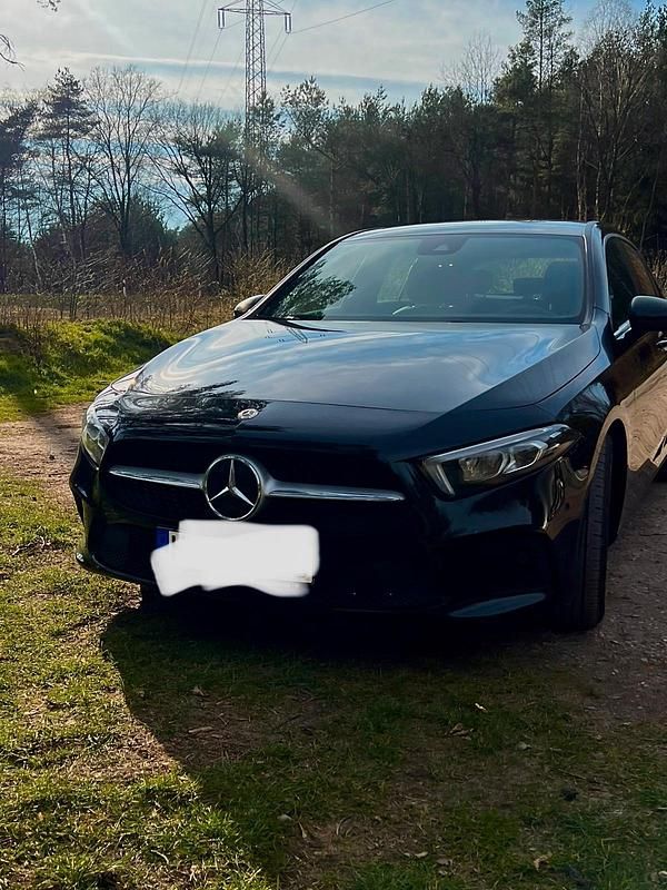 Schwarz Gebraucht 2019 Mercedes A220 Progressive Limousine | 19.000 € (Guter Preis) - Bild 1/4