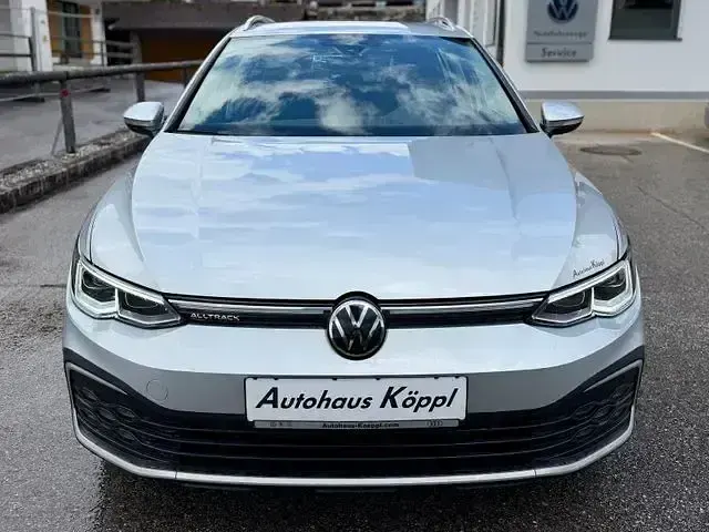 Gebraucht VW Golf Alltrack 200 PS (147 kW) 2022 Reflexsilber metallic Kombi