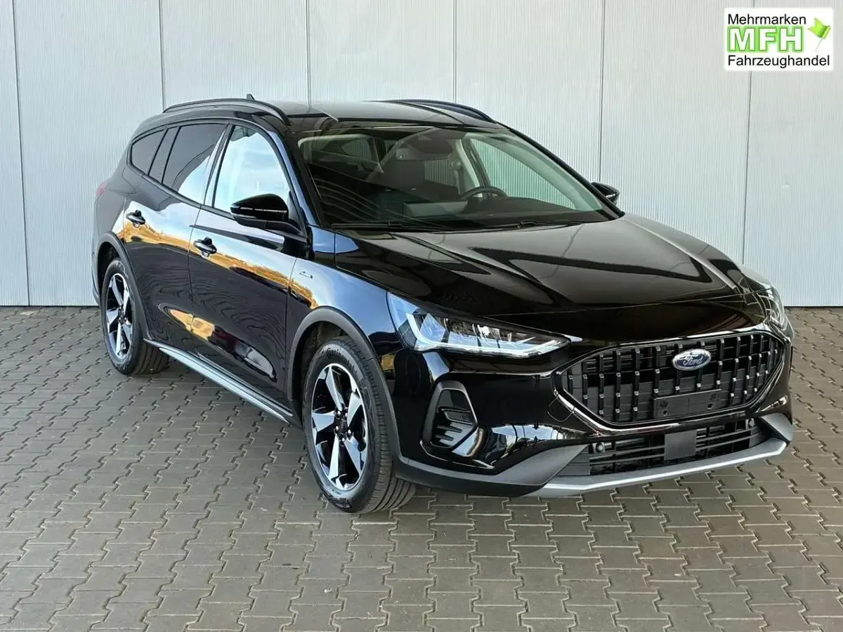 Neu Ford Focus Active X 155 PS (114 kW) 2025 Agate black Kombi