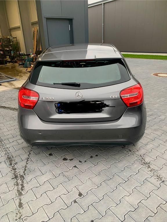 Gebraucht Mercedes 200 136 PS (100 kW) 2013 Kleinwagen