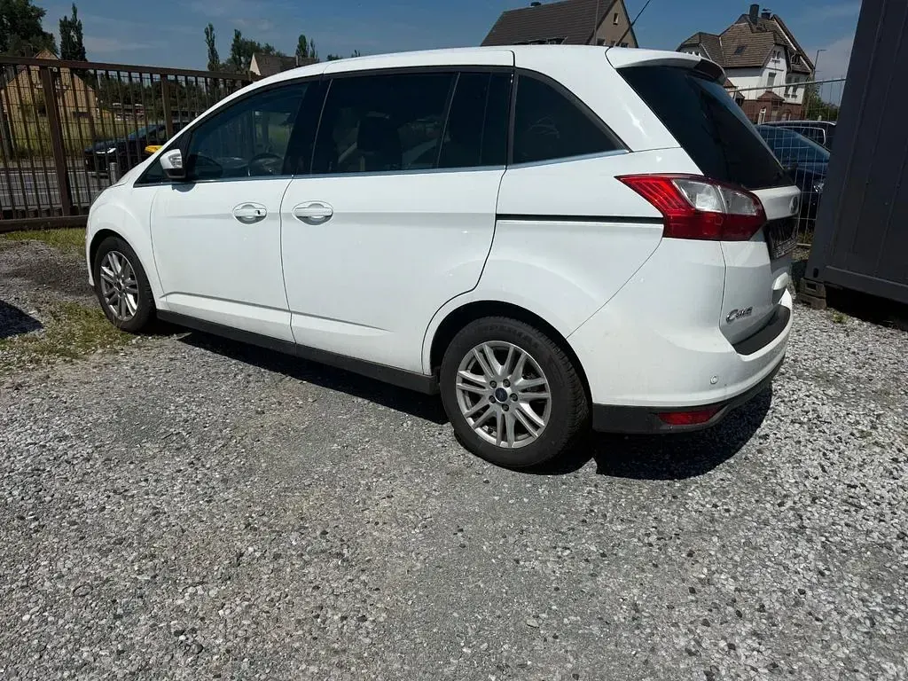 Gebraucht Ford Grand C-Max Titanium 140 PS (102 kW) 2014 Weiß Van / Kleinbus