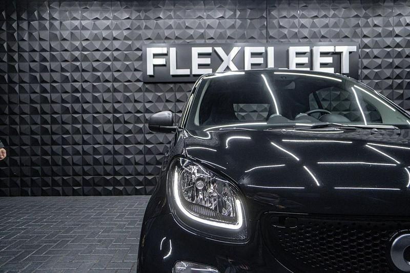 Gebraucht Smart ForTwo Cabrio Passion 90 PS (66 kW) 2019 Schwarz Cabrio