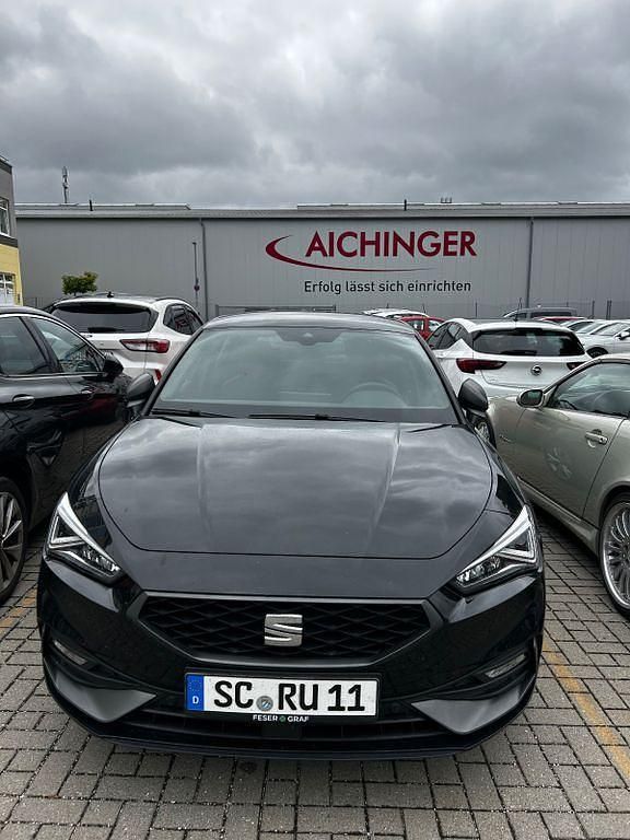 Schwarz Gebraucht 2020 Seat Leon FR Limousine | 18.900 € (Etwas zu teuer) - Bild 1/4