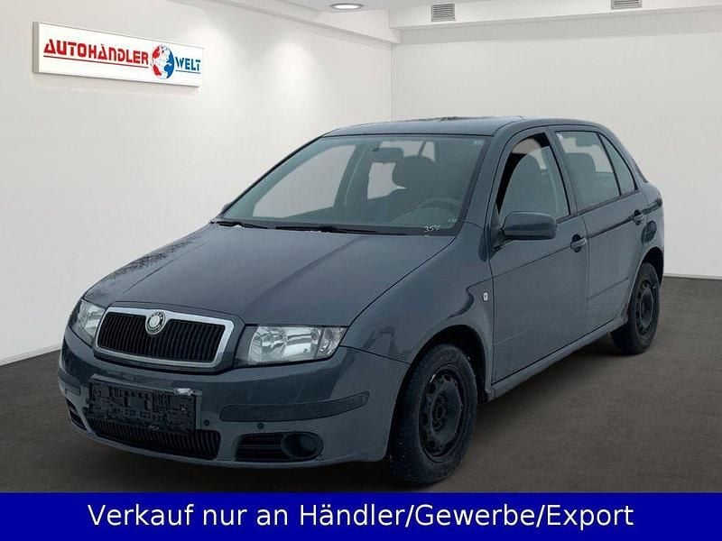 Grau Gebraucht 2007 Skoda Fabia Cool Edition Limousine | 999 € (Guter Preis) - Bild 1/3