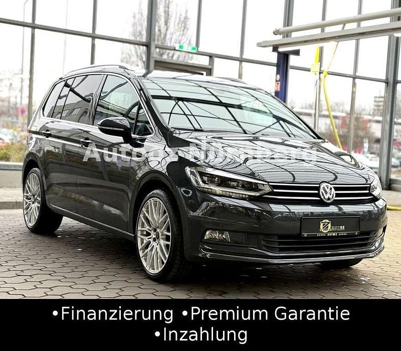 Gebraucht VW Touran Highline 190 PS (139 kW) 2019 Grau Van / Kleinbus