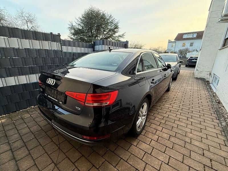 Gebraucht Audi A4 Ambiente 150 PS (110 kW) 2017 Schwarz Limousine
