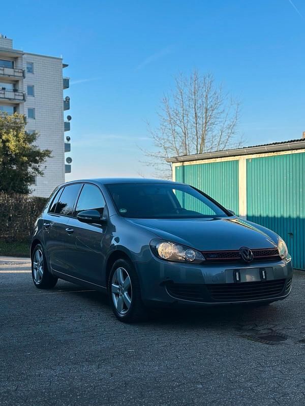 Gebraucht VW Golf VI 122 PS (89 kW) 2010 Grau Kleinwagen
