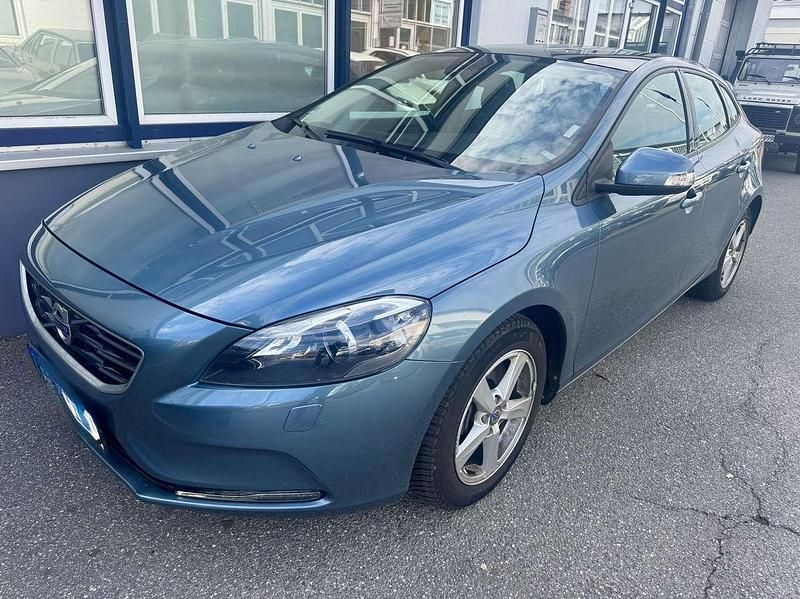 Second-hand Volvo V40 150 CP (110 kW) 2012 Other Hatchback