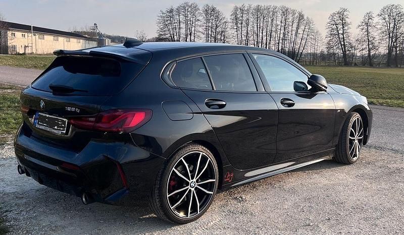 Gebraucht BMW 128 Performance 265 PS (194 kW) 2021 Schwarz Limousine