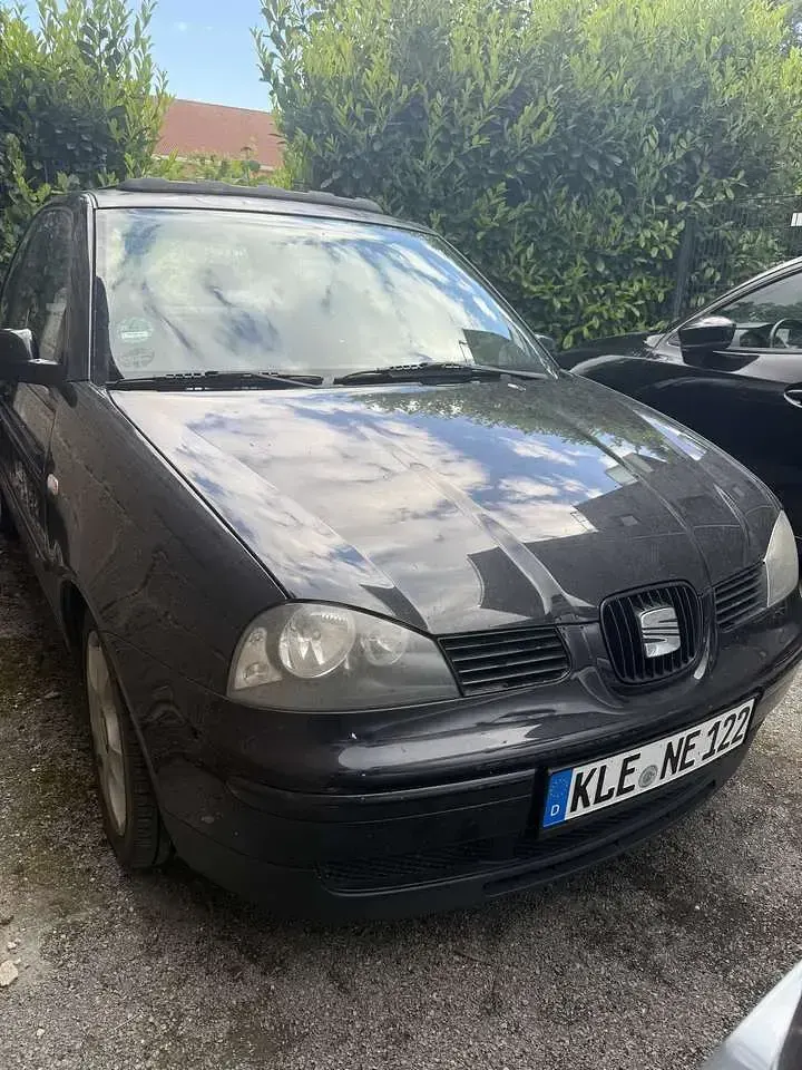Gebraucht Seat Arosa Stella 60 PS (44 kW) 2004 Schwarz Kleinwagen