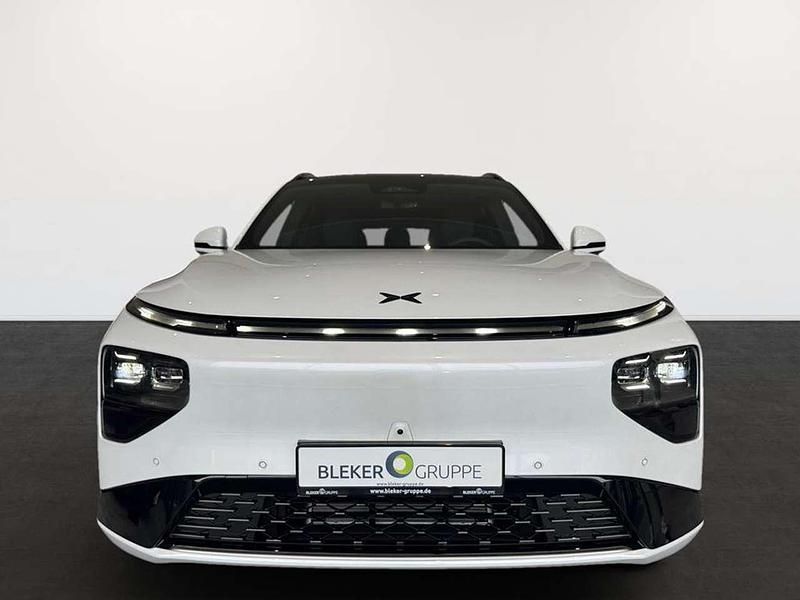 Neu XPENG G9 405 kW (551 PS) 2026 Weiß SUV