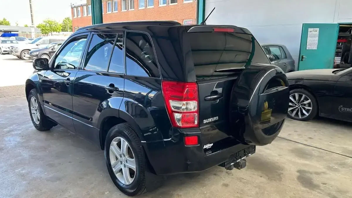 Gebraucht Suzuki Grand Vitara Comfort 140 PS (102 kW) 2005 Schwarz SUV