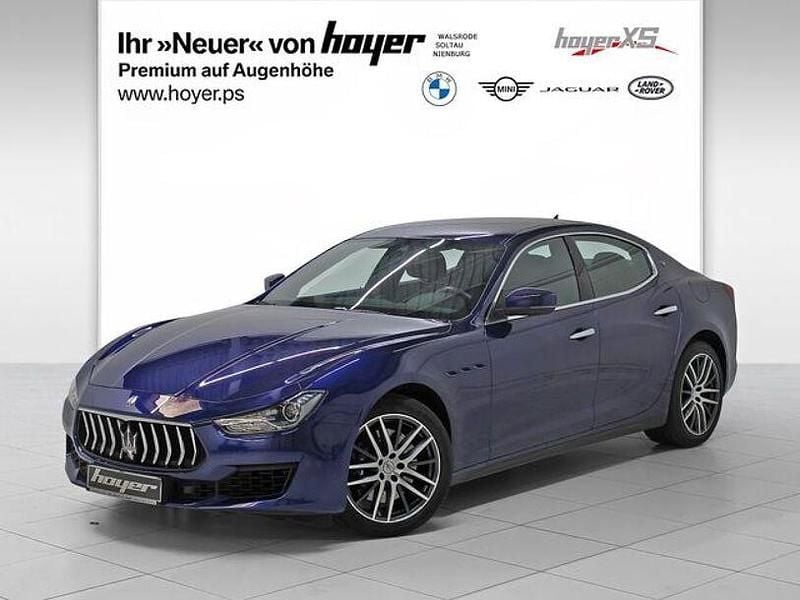 Blue emozione Gebraucht 2021 Maserati Ghibli Coupé | 37.880 € (Superpreis) - Bild 1/4
