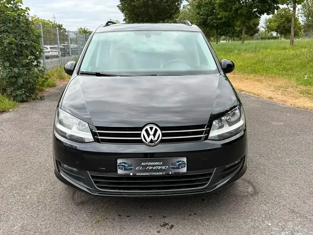 Gebraucht VW Sharan Match 140 PS (102 kW) 2012 Schwarz Van / Kleinbus