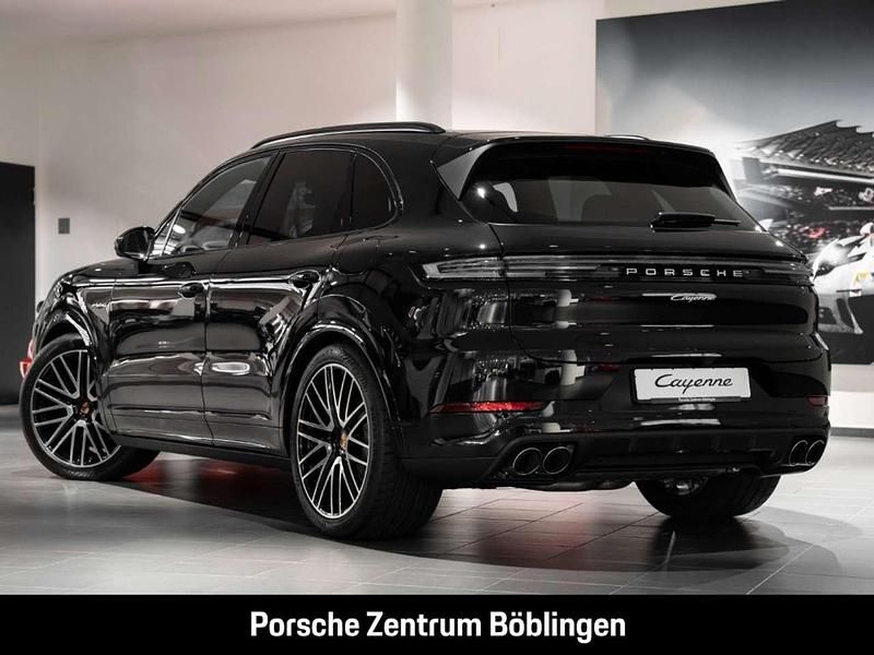 Gebraucht Porsche Cayenne 470 PS (345 kW) 2025 Schwarz SUV