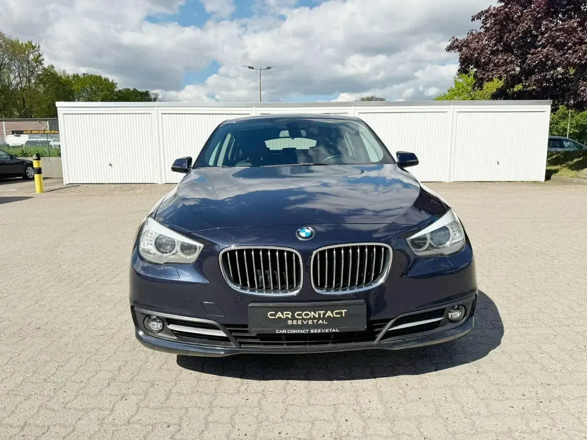 Gebraucht BMW 530 Luxury Line 258 PS (189 kW) 2014 Blau Limousine