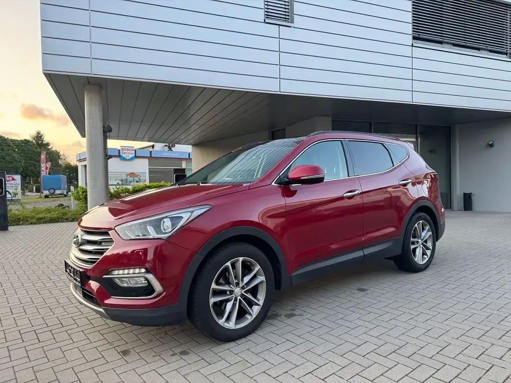 Gebraucht Hyundai Santa Fe Premium 200 PS (147 kW) 2017 Rot SUV