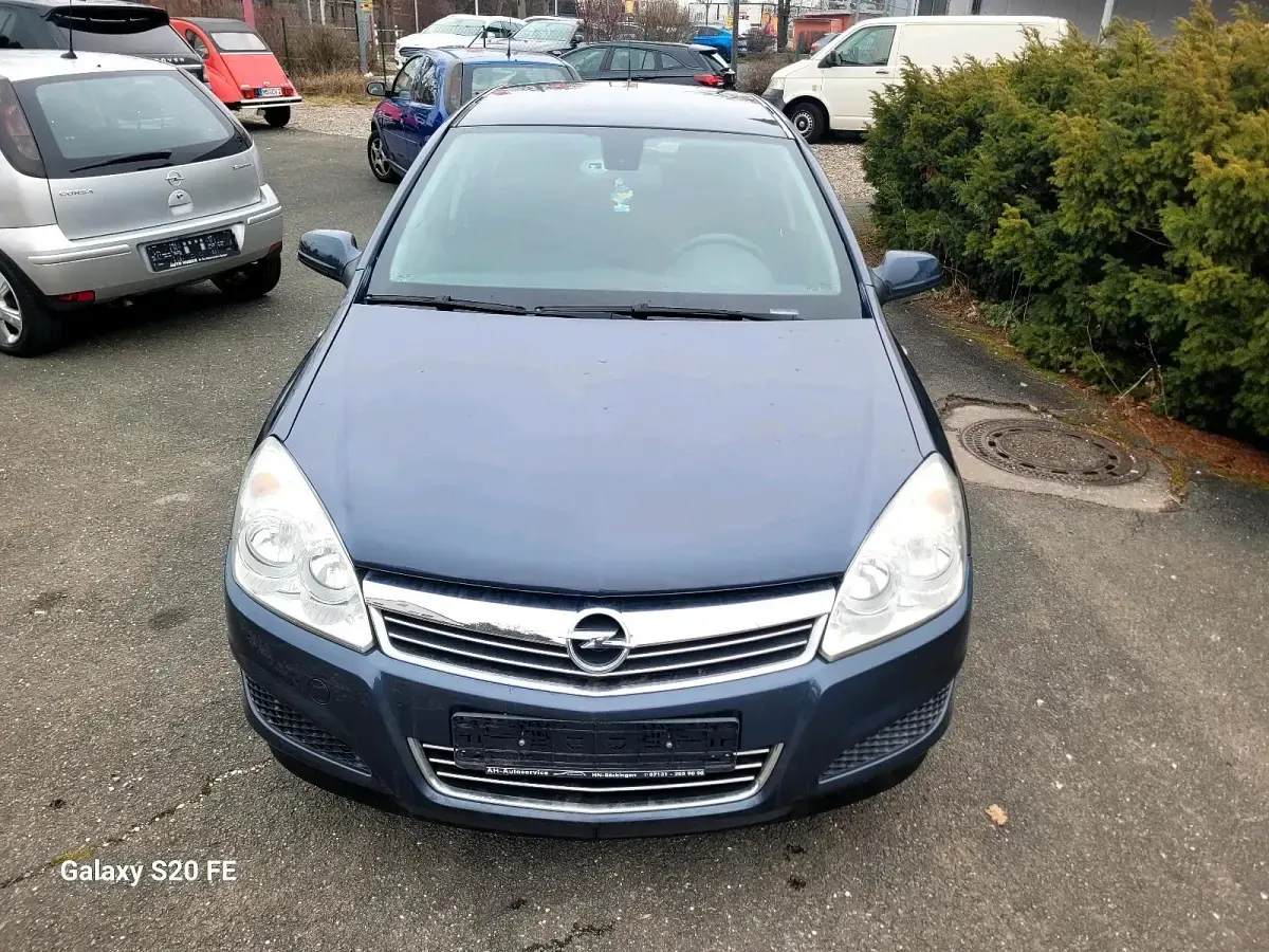 Gebraucht Opel Astra 90 PS (66 kW) 2007 Blau Kleinwagen