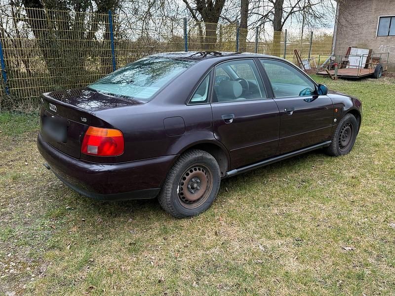 Usata Audi A4 74 CV (54 kW) 1995 Rosso Berlina