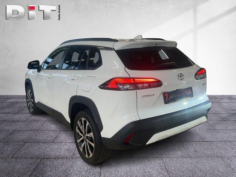 Gebraucht Toyota Corolla 140 PS (102 kW) 2025 Platinumweiß perleffekt SUV