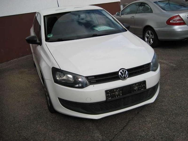 Weiß Gebraucht 2012 VW Polo Limousine | 2.999 € (Superpreis) - Bild 1/4