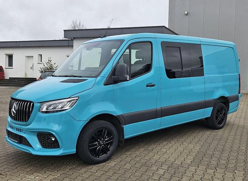 Gebraucht Mercedes Sprinter 150 PS (110 kW) 2023 Blau Van