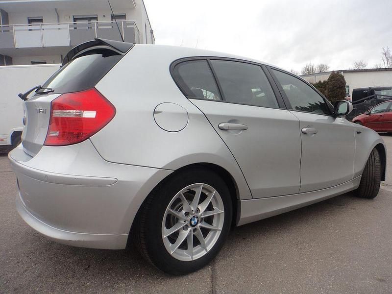 Gebraucht BMW 116 Sport Line 122 PS (89 kW) 2010 Silber Kleinwagen