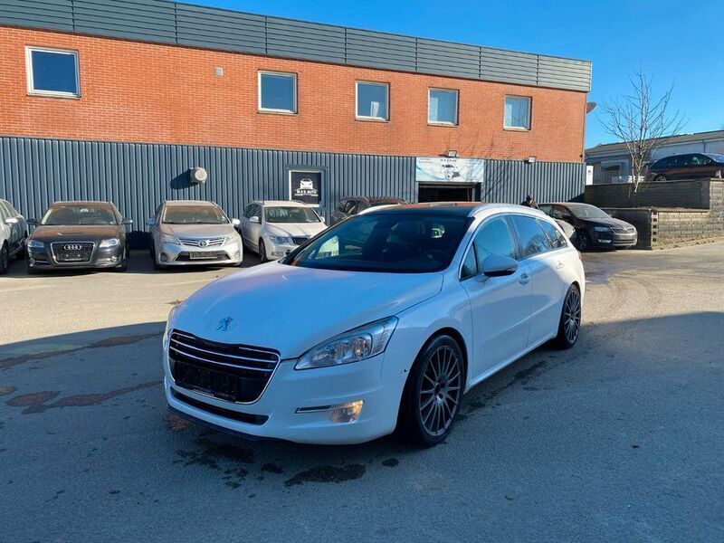Weiß Gebraucht 2014 Peugeot 508 Active Limousine | 3.200 € (Fairer Preis) - Bild 1/4