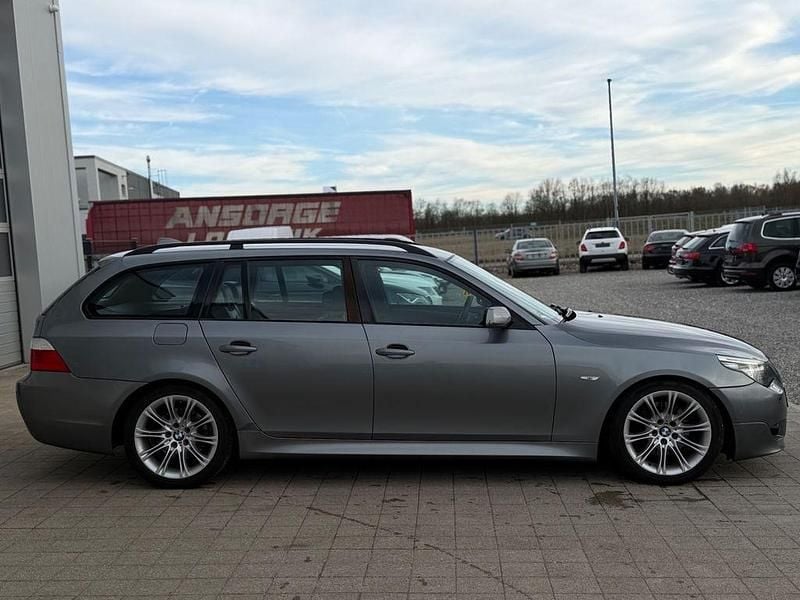 Gebraucht BMW 520 M Sport 177 PS (130 kW) 2009 Grau Kombi