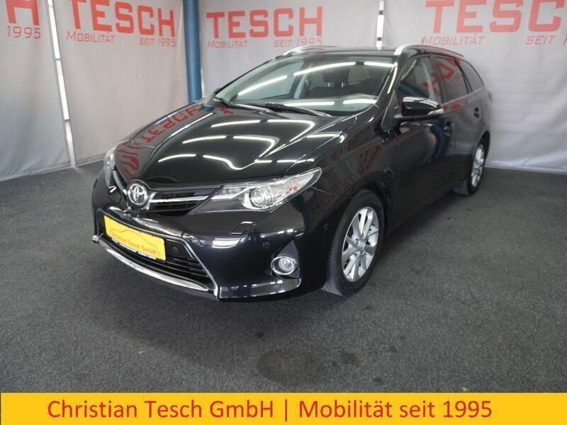 Schwarz Gebraucht 2014 Toyota Auris Touring Sports Life+ Kombi | 11.990 € (Fairer Preis) - Bild 1/3