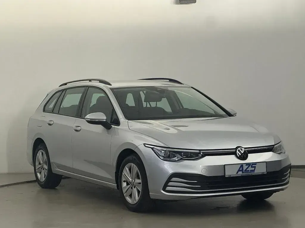 Gebraucht VW Golf VIII Life 116 PS (85 kW) 2023 Silber Kombi