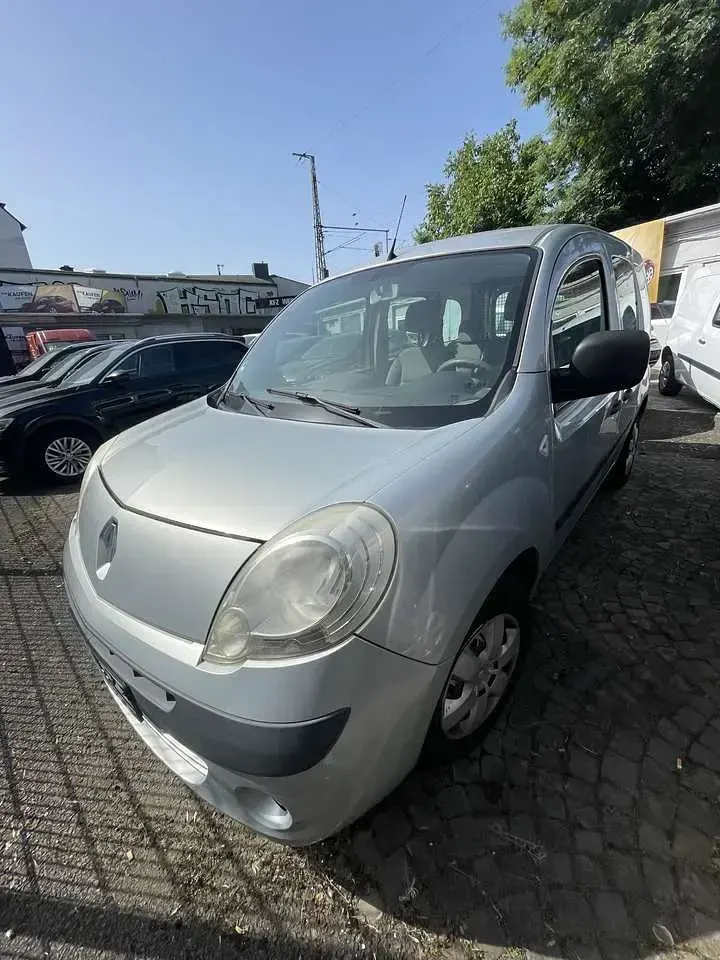 Gebraucht Renault Kangoo Privilege 106 PS (77 kW) 2008 Space grau Van / Kleinbus
