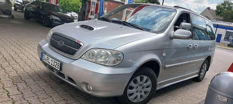 Diamond silver Gebraucht 2006 Kia Carnival EX Van / Kleinbus | 5.900 € (Etwas zu teuer) - Bild 1/4