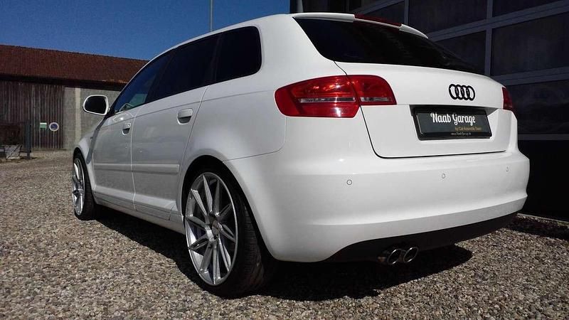 Gebraucht Audi A3 S-line plus 125 PS (91 kW) 2009 Weiß Kleinwagen