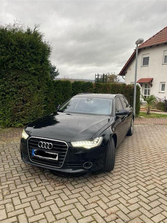 Gebraucht Audi A6 Ambiente 177 PS (130 kW) 2014 Schwarz Kombi