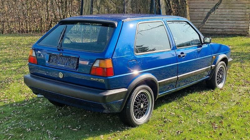 Gebraucht VW Golf II 69 PS (50 kW) 1990 Blau Kleinwagen
