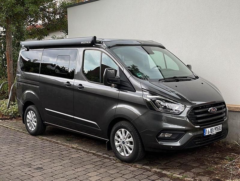 Grau Gebraucht 2021 Ford Transit Custom Nugget Van / Kleinbus | 50.999 € (Teuer) - Bild 1/4
