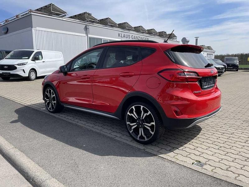 Gebraucht Ford Fiesta Active 125 PS (91 kW) 2022 Racerot Kleinwagen