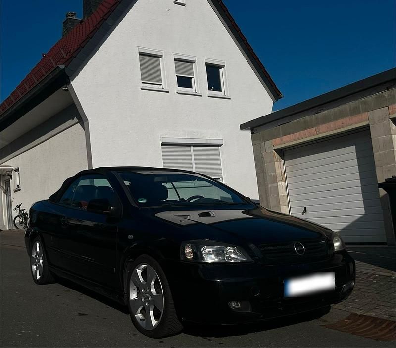 Gebraucht Opel Astra Cabriolet 125 PS (91 kW) 2005 Schwarz Cabrio