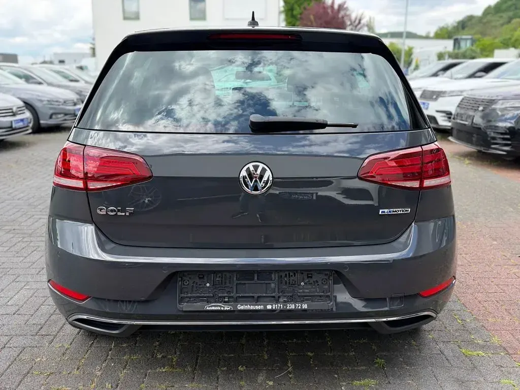 Używany VW Golf VII Join 110 KM (80 kW) 2018 Szary Sedan/Limuzyna