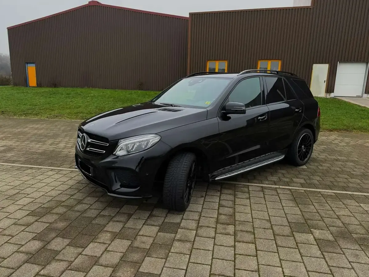 Gebraucht Mercedes GLE400 AMG line 333 PS (244 kW) 2018 Schwarz SUV