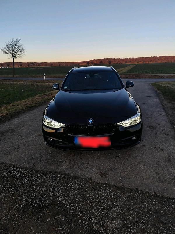 Gebraucht BMW 318 150 PS (110 kW) 2016 Schwarz Kombi