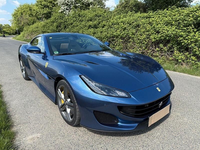 Gebraucht Ferrari Portofino 600 PS (441 kW) 2018 Blau Cabrio