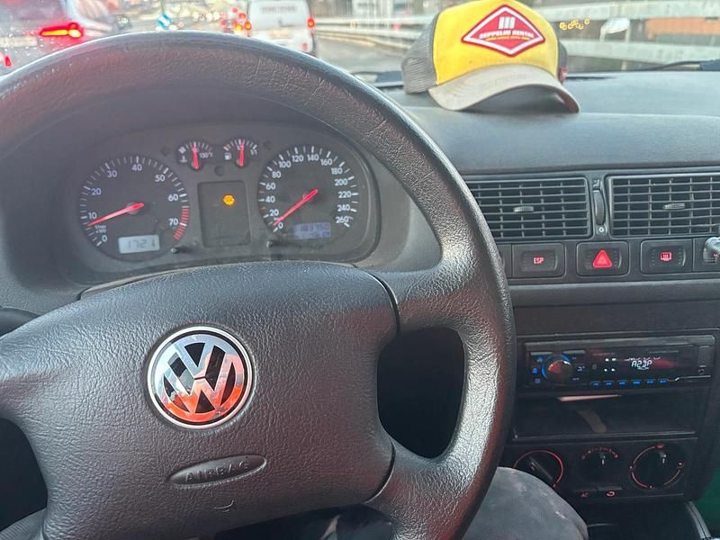 Gebraucht VW Golf IV 105 PS (77 kW) 2001 Grau Kombi