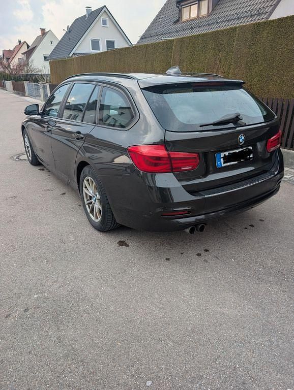 Gebraucht BMW 320 190 PS (139 kW) 2016 Braun Kombi